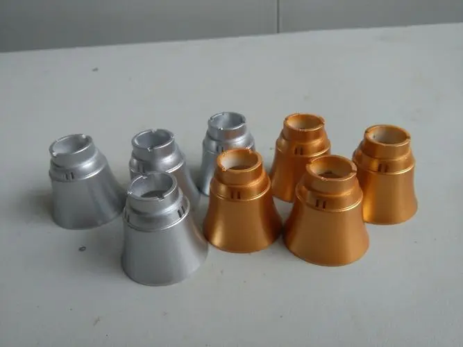 五金件噴漆產(chǎn)生的廢氣應(yīng)該怎么處理呢？